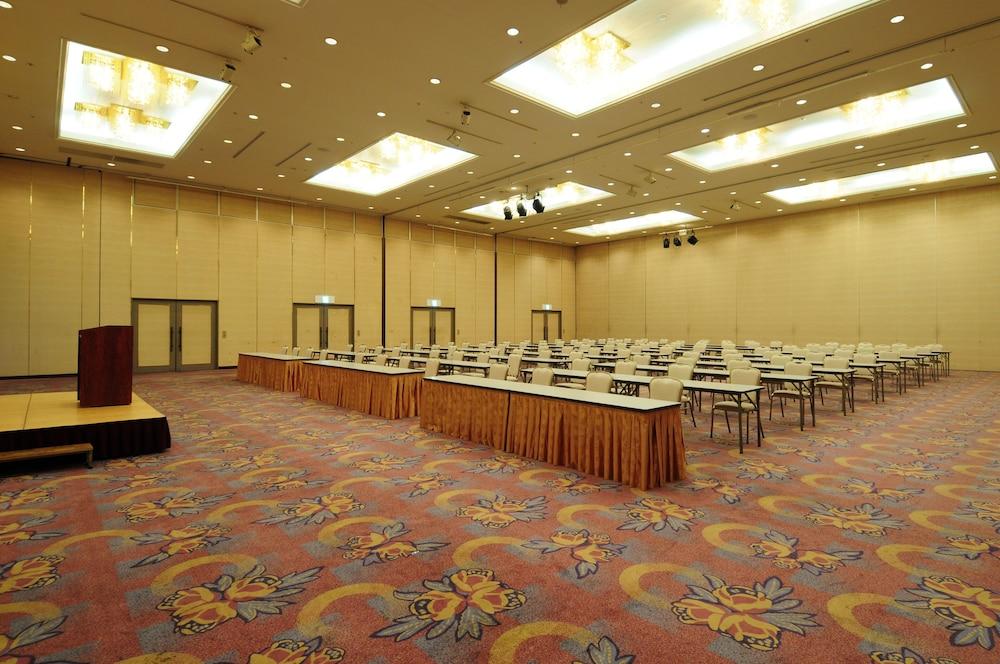 Royal Hotel ناسو المظهر الخارجي الصورة